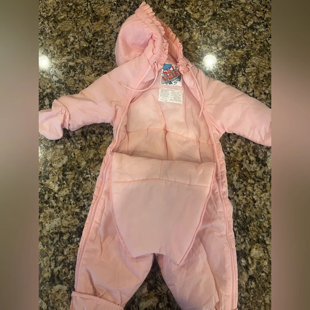 Adorable Vintage 24 M Ski Valley Snow Suit‎ Bear Embroidered Pink